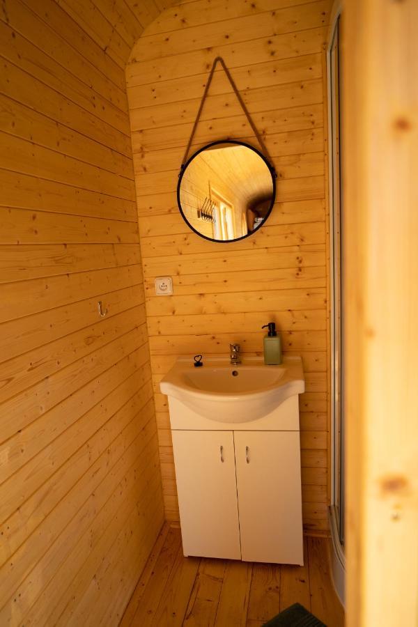 Maringotky Na Ruzku Hotel Nova Ves  ภายนอก รูปภาพ